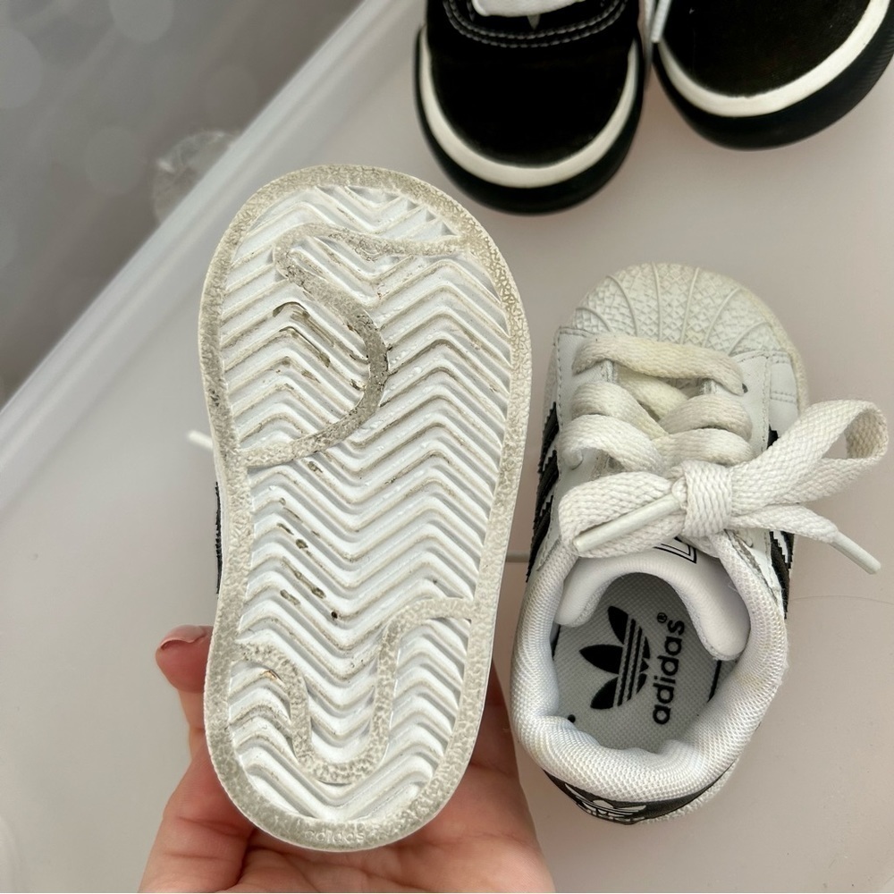 Adidas Superstar & Vans Old Skool Toddler Sneakers - Unisex 2pc Bundle Size 4 - Picture 4 of 13